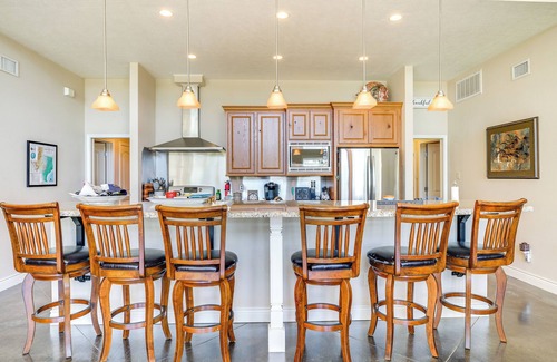 Franklin House | Franklin Home w/Water Views: Outdoor Dining Area!