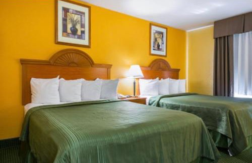 Franklin Hotel | Franklin Inn & Suites