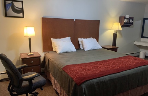 Assiniboia Hotel | Franklin Motel