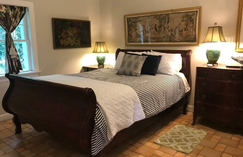 Franktown House | Franktown Artist Cottage
