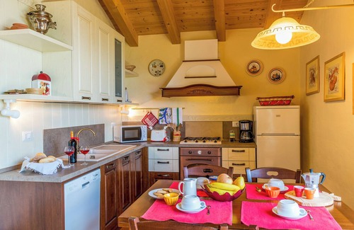 Stazzona Apartment | Frasca Holiday Apartment with Pool