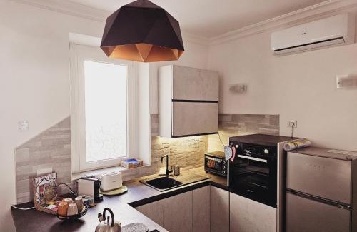 Frascati Apartment | Frascati Fountain 4 bdr deluxe apt 30 min to Rome