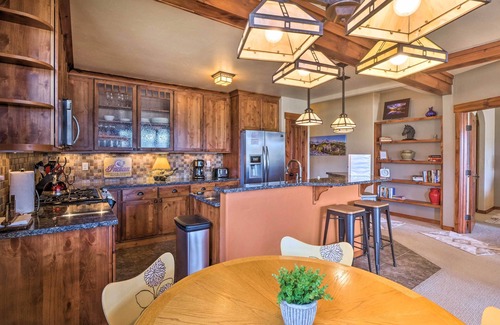 Fraser Condo | Fraser Condo w/Views & Hot Tub: Near Winter Park!