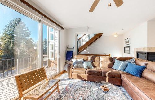 Rendezvous House | Fraser Fantasy