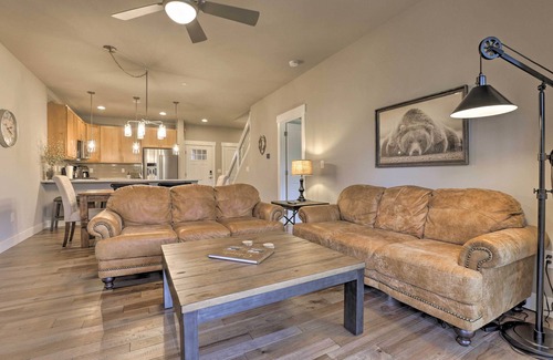 Rendezvous House | Fraser Retreat, Walk to Ski Shuttle & Main St