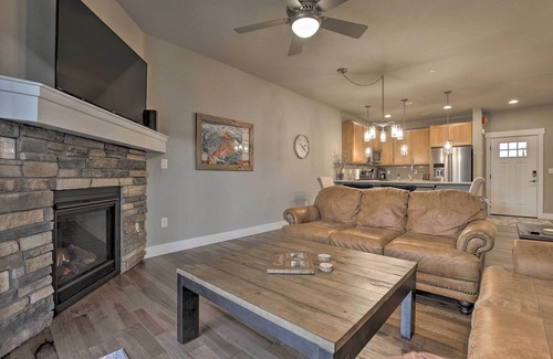Rendezvous House | Fraser Retreat, Walk to Ski Shuttle & Main St
