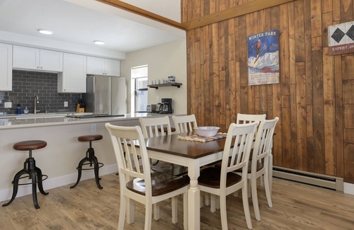 Fraser Condo | Fraser/Winter Park Condo. Updated in 2024! Pool, hot tub, easy access to WP.