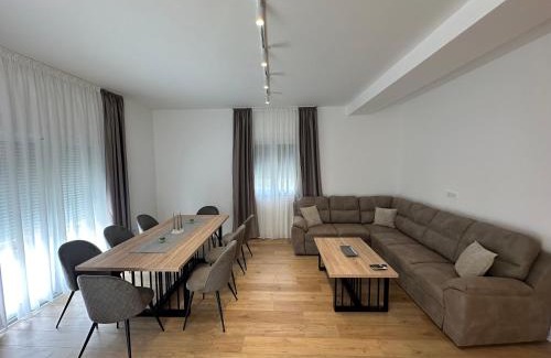Tuzi Apartment | Fratelli Apartments
