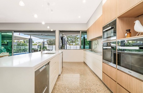 Fannie Bay House | Fred's at Fannie Bay