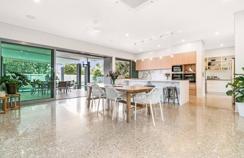 Fannie Bay House | Fred's at Fannie Bay