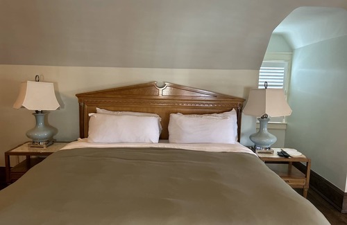 Detroit Bed & Breakfast | Frederick Stearns House in Detroit is a perfect venue for any private events.