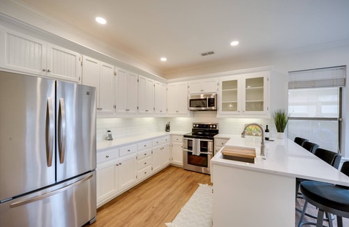 Fredericksburg House | Fredericksburg Home w/Pool ~ 1 Mi to Main Street!