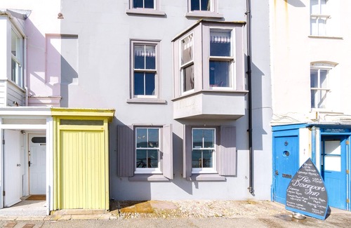 Kingsand Cottage | Freds Place - sleeps 8 guests in 4 bedrooms