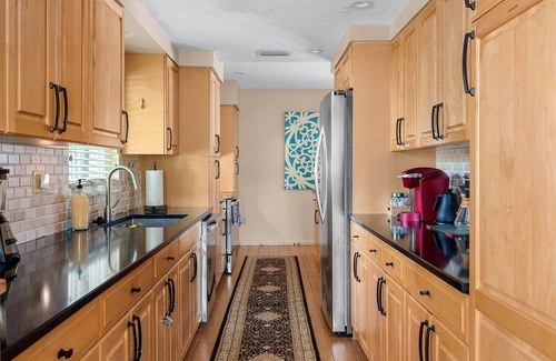 Palma Sola House | Free 5th Night! Stay 4 in Sept/Oct – Heated Pool, Hot Tub, 10 Min to Beach