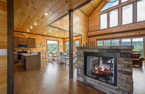 Gatlinburg Cabin | Free Attractions! 180° Views, 10per swimspa, Gas Firepit, Arcade room.