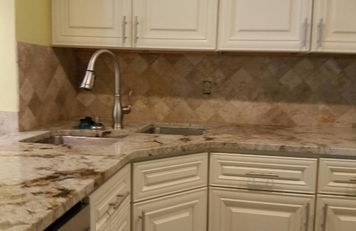 Lower Grand Lagoon Condo | FREE BEACH CHAIRS ALL WEEK 30,000 REMODEL NEW GRANITE CABINETS, 2 NEWPILLOWTOPS
