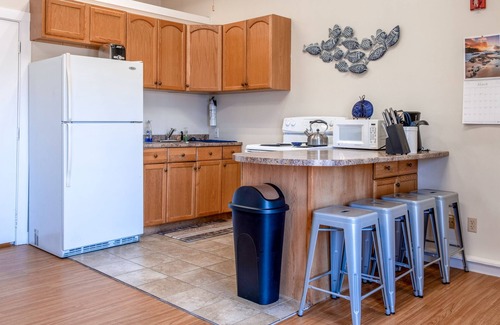 Bar Harbor Apartment | Free Breakfast Downtown Apartment E 1 Bedroom