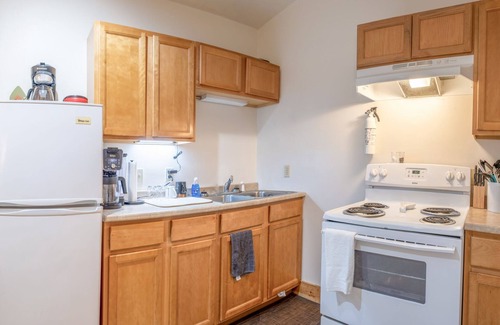 Bar Harbor Apartment | Free Breakfast Downtown Apartment C 1 Bedroom