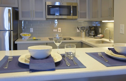 Little Rock Condo | Free Breakfast. Gym. Near Medical Center.