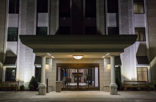 Miamisburg Apartment | Free Breakfast. Indoor Pool. Gym. Near University of Dayton.