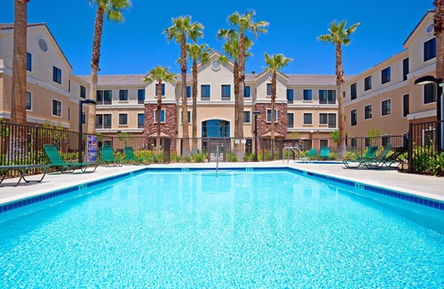 Palmdale Apartment | Free Breakfast. Outdoor Pool & Hot Tub. Near Edwards Air Force Base!