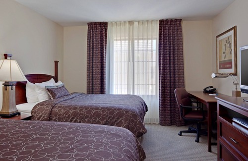 Palmdale Condo | Free Breakfast. Outdoor Pool & Hot Tub. Near Edwards Air Force Base!