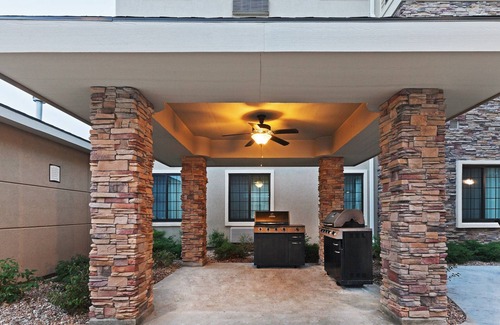 Greenwich Condo | Free Breakfast. Outdoor Pool. Near Koch Industries & Boeing Offices