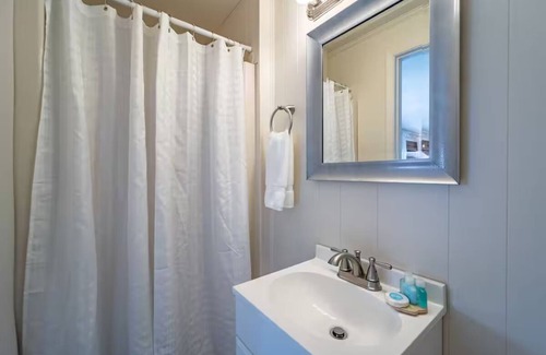 Rehoboth Beach Hotel | Free Breakfast & Parking Included | Just Minutes to Rehoboth Beach Fun