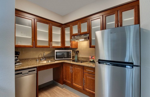 Grant Creek Apartment | Free Breakfast. Pool & Hot Tub.