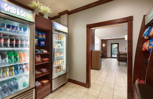Tampa Condo | Free Breakfast, Pool, King Beds. Spacious Room at Staybridge Suites!