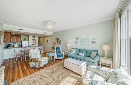 Upper Grand Lagoon Condo | FREE Daily Golf! Reflections 302 Bayfront Living, Heated Resort Pool, Hot Tub