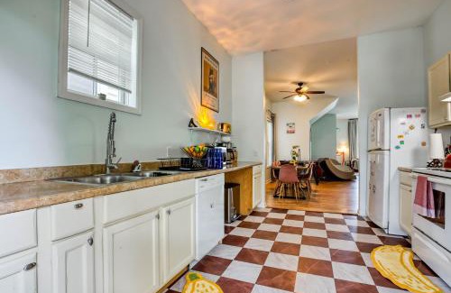 Metropolitan House | Free Early Check-In or Late Check-Out - Stylish Home Near DT & River St - 2 King Beds - Massage Chair - Games