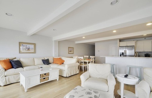 Fenwick Island Condo | Free Golf at Bear Trap Dunes and MORE! AMAZING OCEANFRONT CONDO IN NORTH FENWICK!