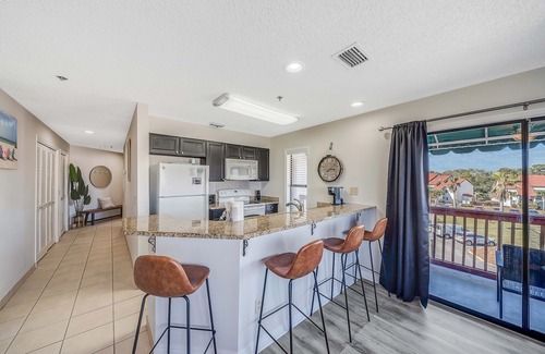 Gulf Lagoon Beach Condo | FREE Golf+Tix! Updated St Thomas 1BR+Bunks, Dock, Beach, Pool, Tennis, Fun!
