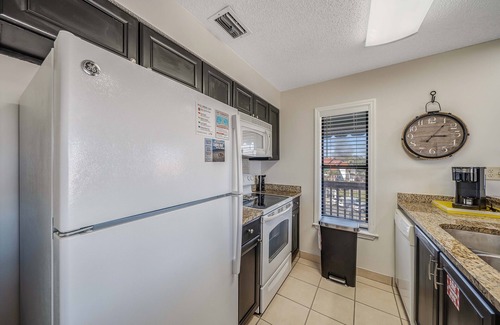 Gulf Lagoon Beach Condo | FREE Golf+Tix! Updated St Thomas 1BR+Bunks, Dock, Beach, Pool, Tennis, Fun!