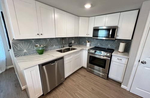 Galveston House | FREE Golfcart-close to beach, Marina/Pier- Bikes
