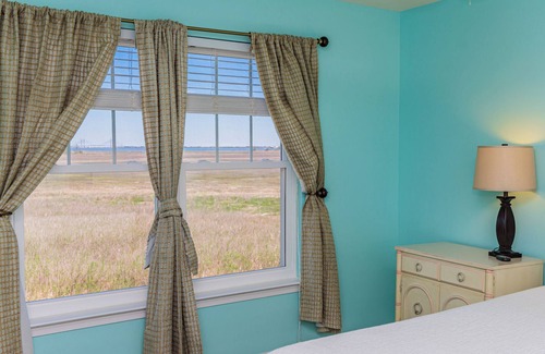 Ocean View Condo | Free Linens & Cleaning - Bridgeview at Bethany Bay