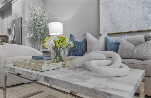 West End House | FREE NIGHT DEAL! 1MI TO BROADWAY! #6 of 6 HOMES! 7 Beds! Rooftop Deck BY VANDY!