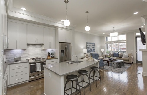 West End House | FREE NIGHT DEAL! DOWNTOWN 1MI TO BROADWAY! #4 of 6 HOMES! Rooftop Deck BY VANDY!