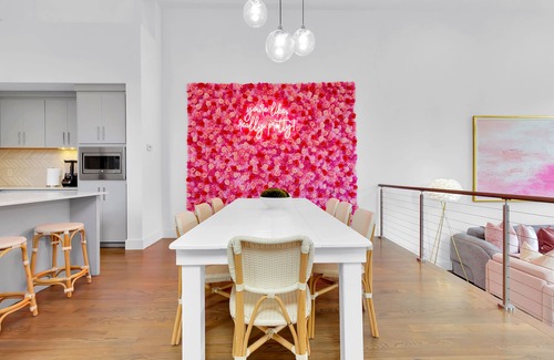 West End House | FREE NIGHT DEAL! DOWNTOWN! 2MI TO BROADWAY! LUXE BABE HOUSE #5 of 5 HOMES IN ROW