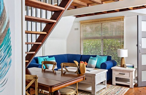 Mollymook Beach House | Free night on us this winter at Beach Chalet