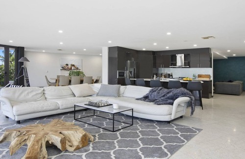 Booker Bay Apartment | Free Night Stay this Winter * Pool/spa/sauna