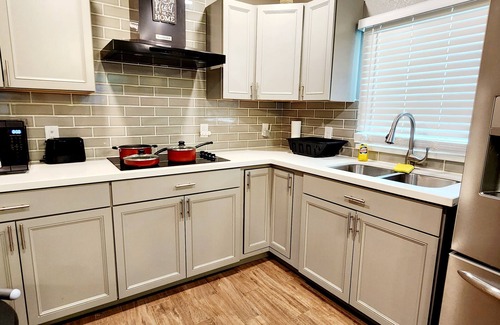 Edgebrook Apartment | FREE NIGHT! TV In Bedroom, Patio, Private