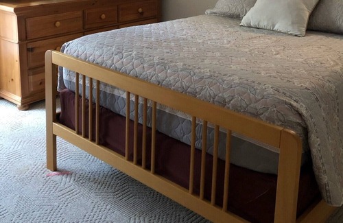 Wautoma Cabin | Free nite w/wknd offseason lakefront hottub fireplace kayak paddleboard boatpier