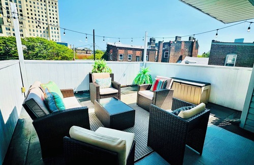 East Allegheny Apartment | FREE Off Street Park! WALK to ALL *Outdoor Deck*