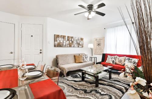 Lachine Apartment | FREE PARKING - 2 BEDROOMS - full APARTMENT - in Beautiful Lachine - NEAR WATER - 15 MINUTE DRIVE TO DOWNTOWN