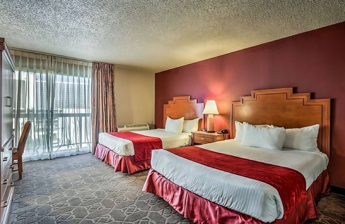 Laughlin Hotel | Free Parking, 2 x Santa Fe Queen Non Smoking Room at Edgewater Casino Resort