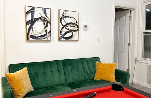 Paterson Apartment | FREE PARKING/3-bedroom apartment with AC, WiFi