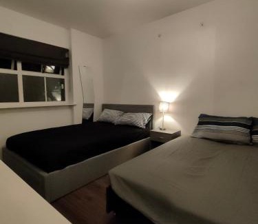 Southwark Apartment | Free Parking 4 Beds Flat 15 min train to Victoria London Bridge St Paul Cathedral