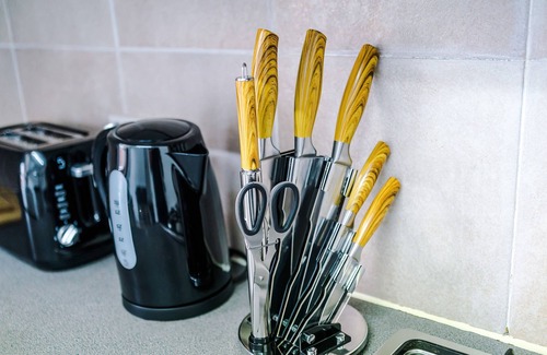 Preston House | Free Parking | Ashton Park Stay